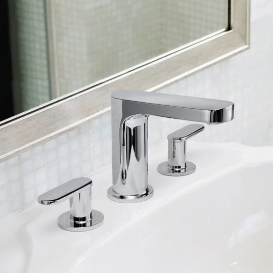 6923 Charming Plus Faucet & showers